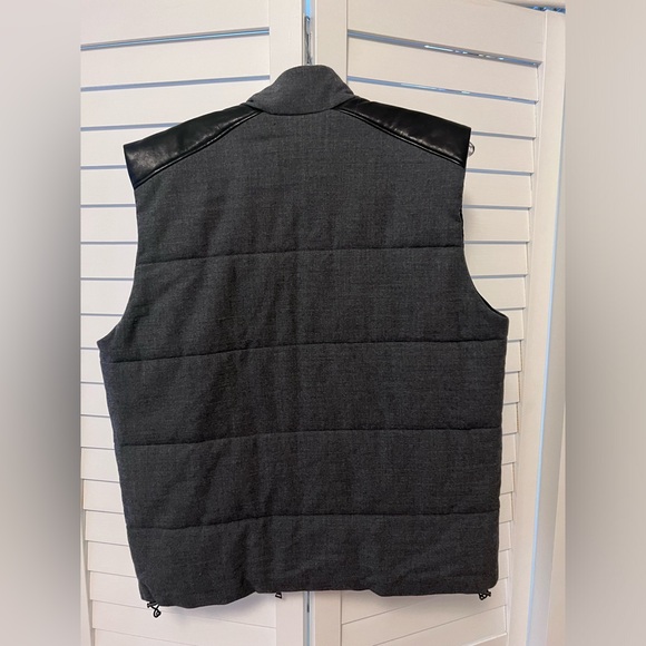 VINCE Wool Blend Leather Trim
Men's Vest l - Picture 4 of 6